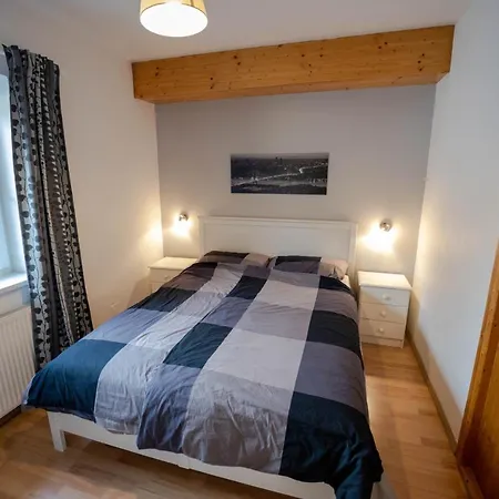 48 Holiday home *